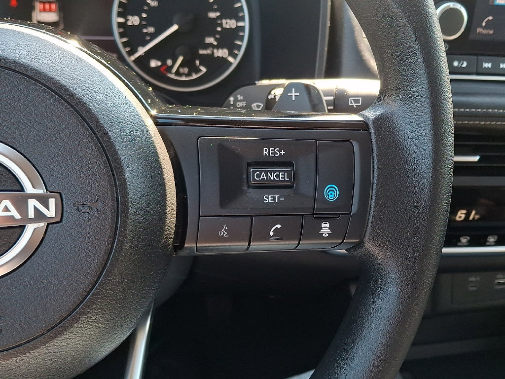 Used 2023 Nissan Rogue SV AWD/4WD image 21