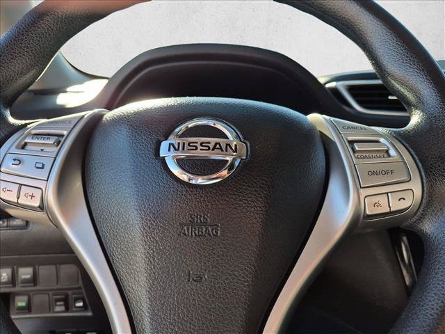 Used 2015 Nissan Rogue SV AWD/4WD image 25