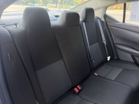 Used 2025 Nissan Sentra SV FWD image 26