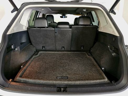 Used 2021 Volkswagen Tiguan SEL AWD/4WD image 15