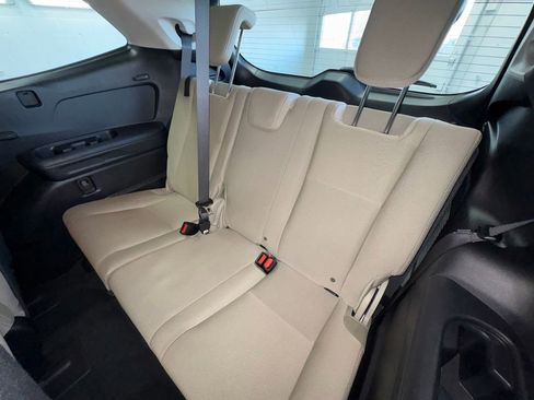 Used 2024 Subaru Ascent Premium w/ Convenience Package image 26