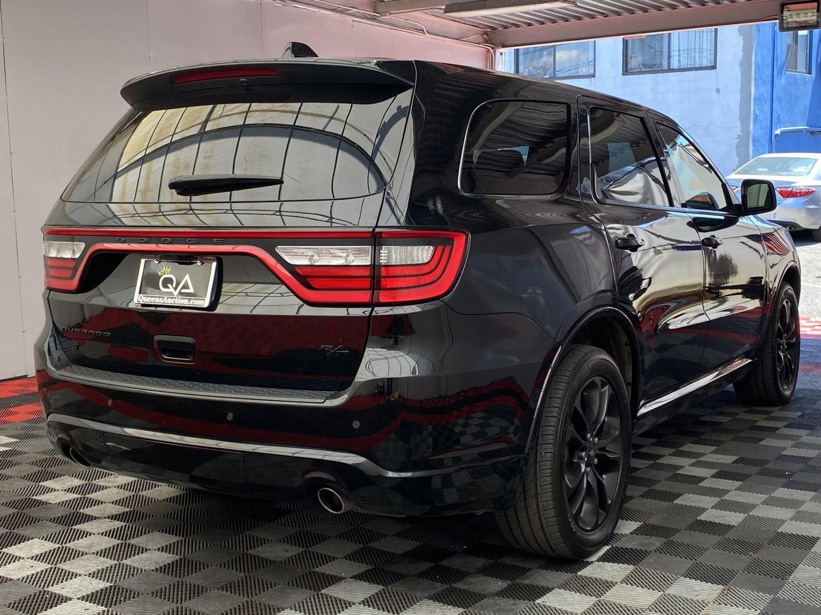 Used 2021 Dodge Durango R/T w/ Blacktop Package AWD/4WD image 6