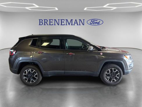 Used 2018 Jeep Compass Trailhawk AWD/4WD image 4
