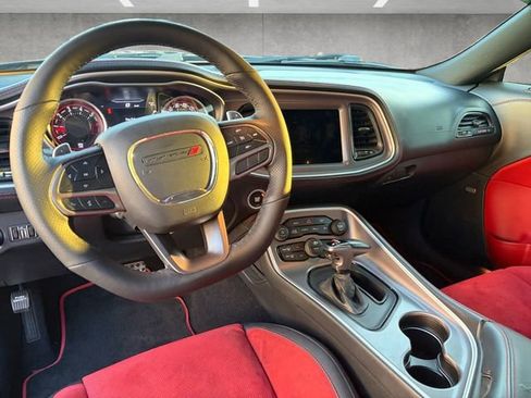 Used 2022 Dodge Challenger R/T Scat Pack RWD image 3