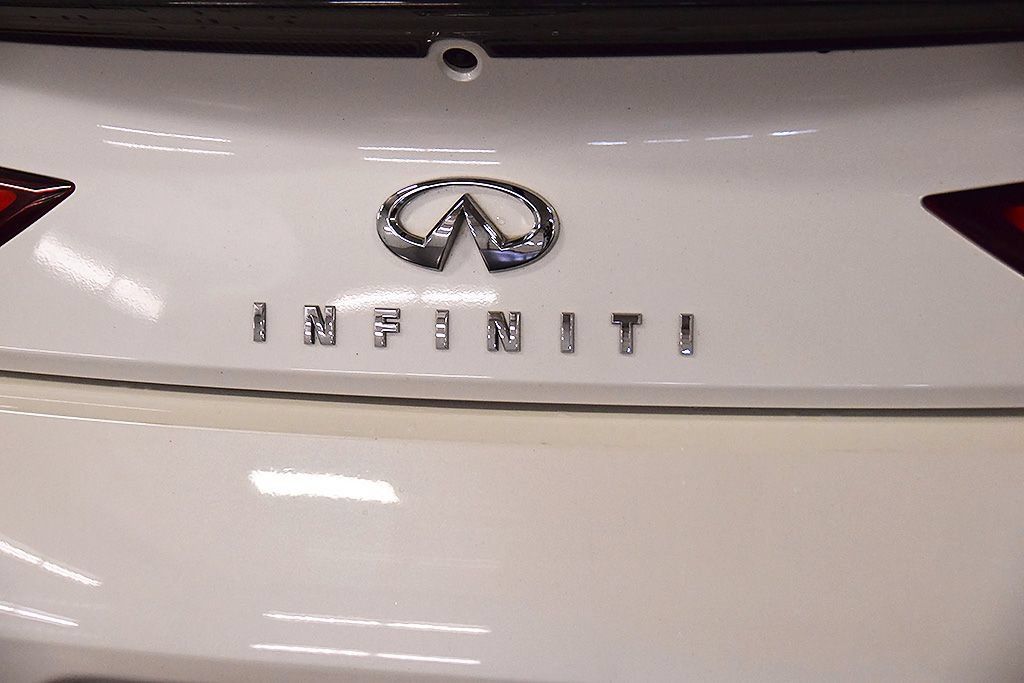 Used 2022 INFINITI Q60 3.0t Luxe w/ Essential Package AWD/4WD image 13