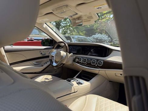 Used 2020 Mercedes-Benz S 560 4MATIC Sedan image 8