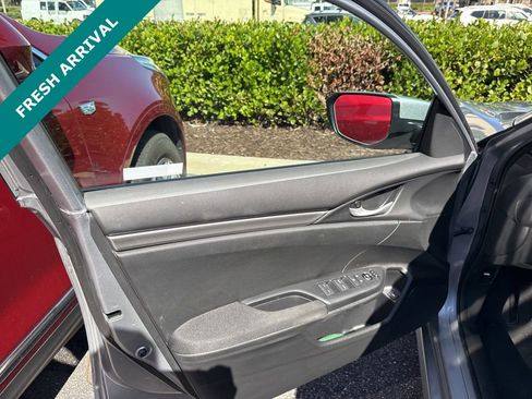 Used 2020 Honda Civic LX image 9
