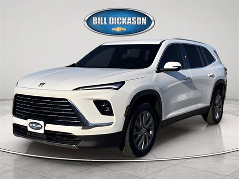 Used 2025 Buick Enclave Preferred image 3