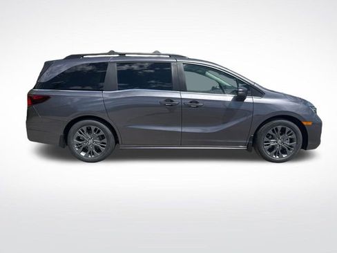 New 2026 Honda Odyssey Touring image 2