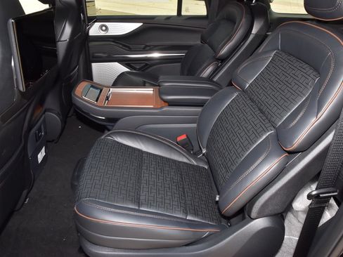 New 2027 Lincoln Navigator L Black Label AWD/4WD image 14