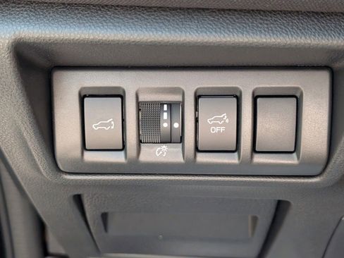 Certified 2025 Subaru Outback Premium w/ Popular Package #1A AWD/4WD image 9