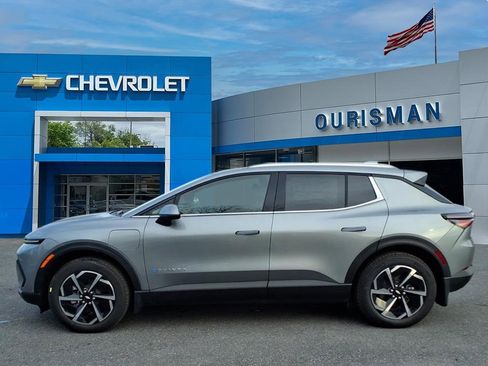 New 2026 Chevrolet Equinox EV LT image 4
