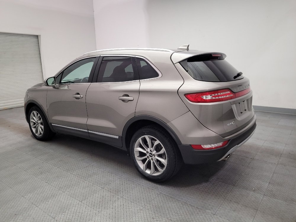 Used 2016 Lincoln MKC Select w/ Select Plus Package FWD image 3