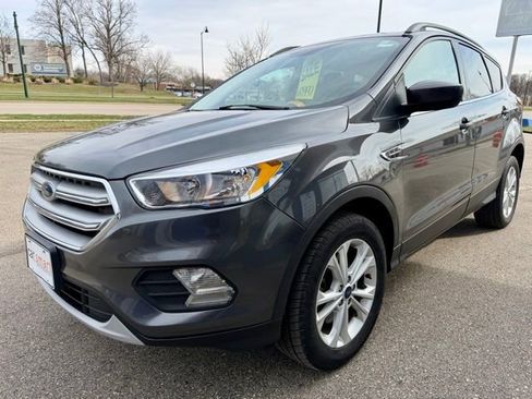 Used 2018 Ford Escape SE AWD/4WD image 4