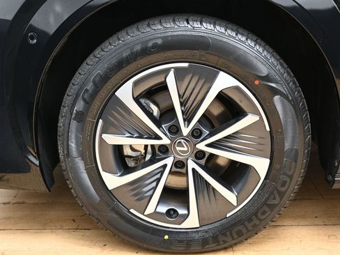 Used 2023 Lexus RZ 450e Premium w/ Technology Package AWD/4WD image 9
