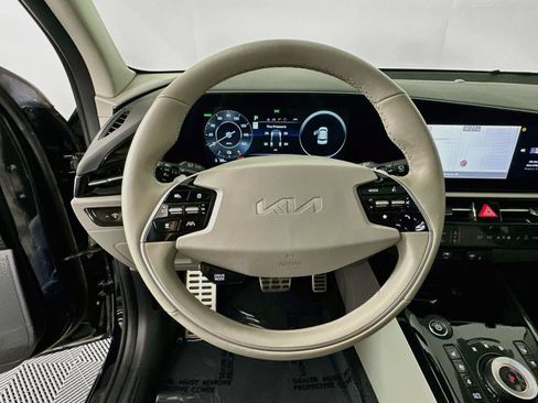 Used 2024 Kia Niro Wave FWD image 11
