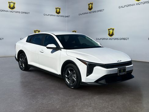 Used 2025 Kia K4 FWD image 7