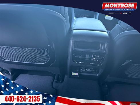 New 2025 Jeep Grand Cherokee Limited w/ Black Appearance Package image 23