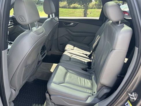 Used 2020 Audi Q7 2.0T Premium Plus w/ Premium Plus Package AWD/4WD image 26
