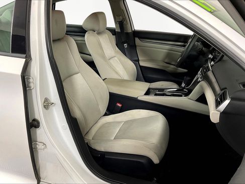 Used 2019 Honda Accord LX image 28