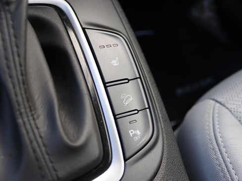 Used 2021 Hyundai Kona Ultimate FWD image 9