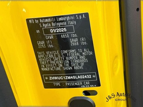Used 2025 Lamborghini Revuelto AWD/4WD image 41