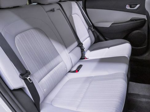 Certified 2023 Hyundai Kona SEL w/ Convenience Package FWD image 12