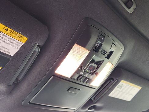 Used 2022 Lexus GX 460 Premium image 34