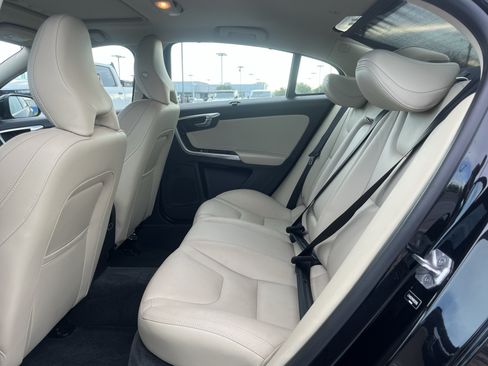 Used 2017 Volvo S60 T5 Inscription Platinum w/ Climate Package AWD/4WD image 30