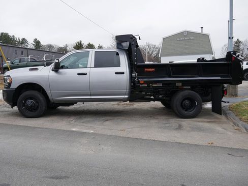 New 2023 RAM 3500 Tradesman image 3