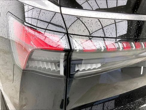 Certified 2025 INFINITI QX80 Luxe image 28