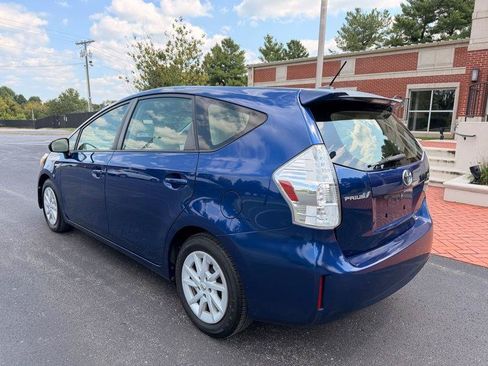 Used 2012 Toyota Prius V Three FWD image 7