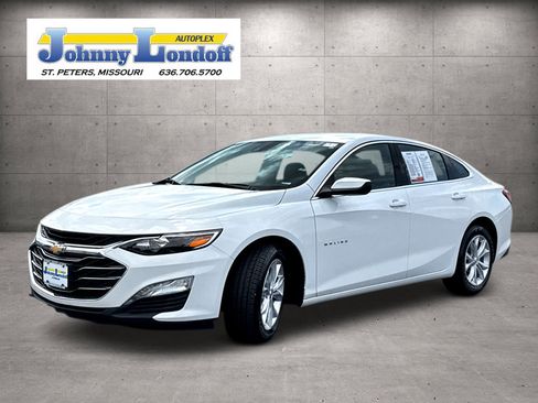 Used 2025 Chevrolet Malibu LT FWD image 4