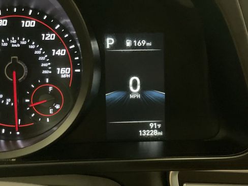 Used 2022 Hyundai Elantra SEL w/ Cargo Package image 10