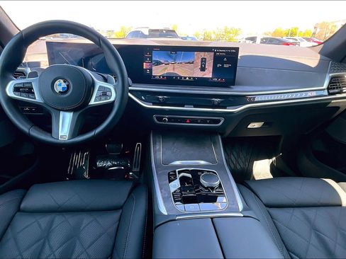 Used 2026 BMW X5 xDrive40i w/ M Sport Package image 14