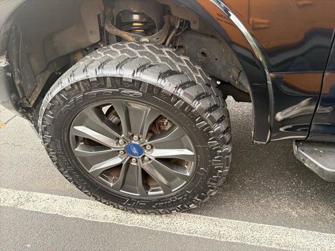 Used 2018 Ford F150 Lariat AWD/4WD image 11