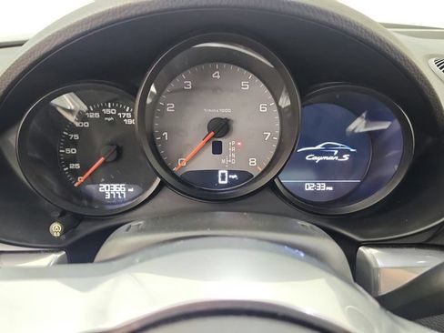 Used 2019 Porsche 718 Cayman S RWD image 34