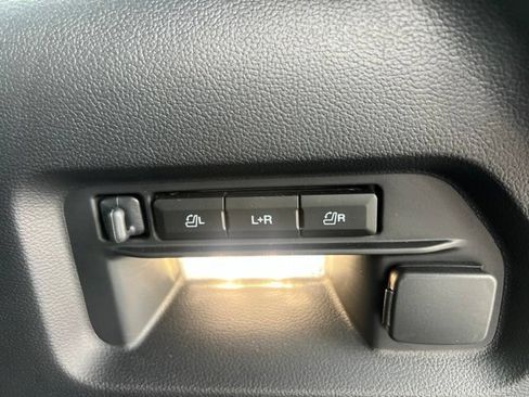 Used 2025 Ford Explorer ST w/ Sun And Sound Package AWD/4WD image 19