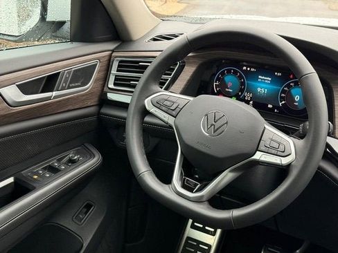 New 2026 Volkswagen Atlas SEL Premium R-Line AWD/4WD image 10