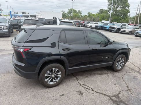 Used 2025 Chevrolet Equinox LT FWD image 4