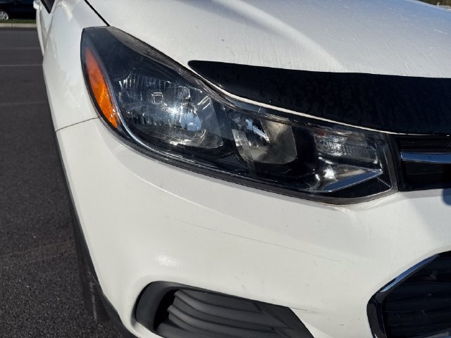 Used 2018 Chevrolet Trax LS AWD/4WD image 12