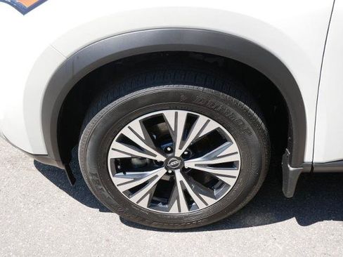Certified 2023 Nissan Rogue SV AWD/4WD image 9