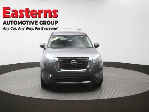Used 2023 Nissan Pathfinder SL AWD/4WD image 52