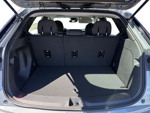 New 2027 Chevrolet Bolt LT FWD image 17