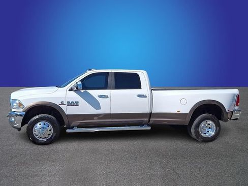 Used 2017 RAM 3500 Laramie AWD/4WD image 7
