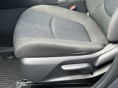 Used 2023 Toyota RAV4 LE FWD image 17
