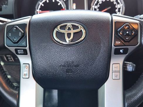 Used 2022 Toyota 4Runner TRD Sport w/ Technology Package AWD/4WD image 23