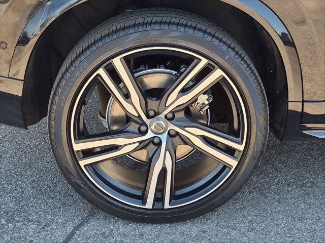 Used 2019 Volvo XC90 T8 R-Design w/ Advanced Package AWD/4WD image 9