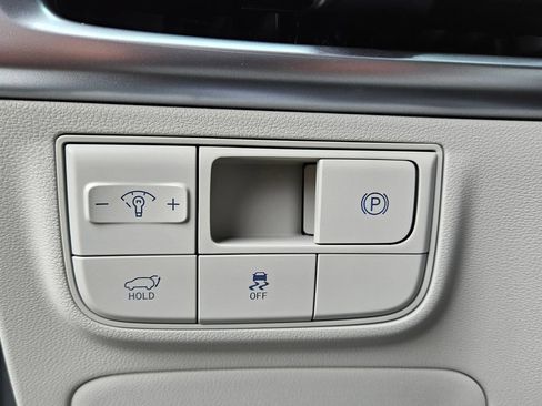 New 2025 Hyundai Tucson Limited FWD image 35