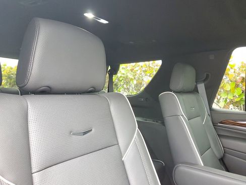 Used 2023 Cadillac Escalade Premium Luxury w/ Performance Package image 24